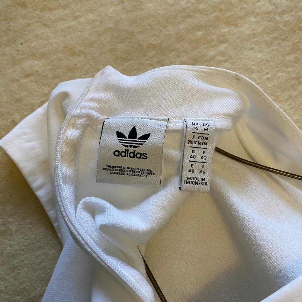 ADIDAS - Picture 4 of 5